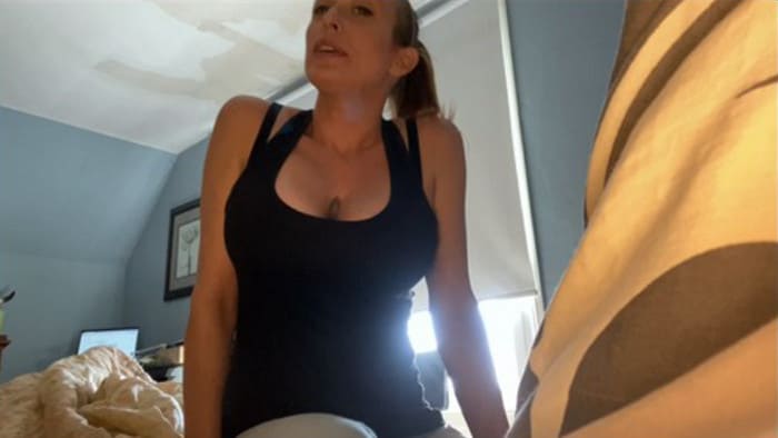 QueenMotherSoles – Mommy Helps Morning Wood