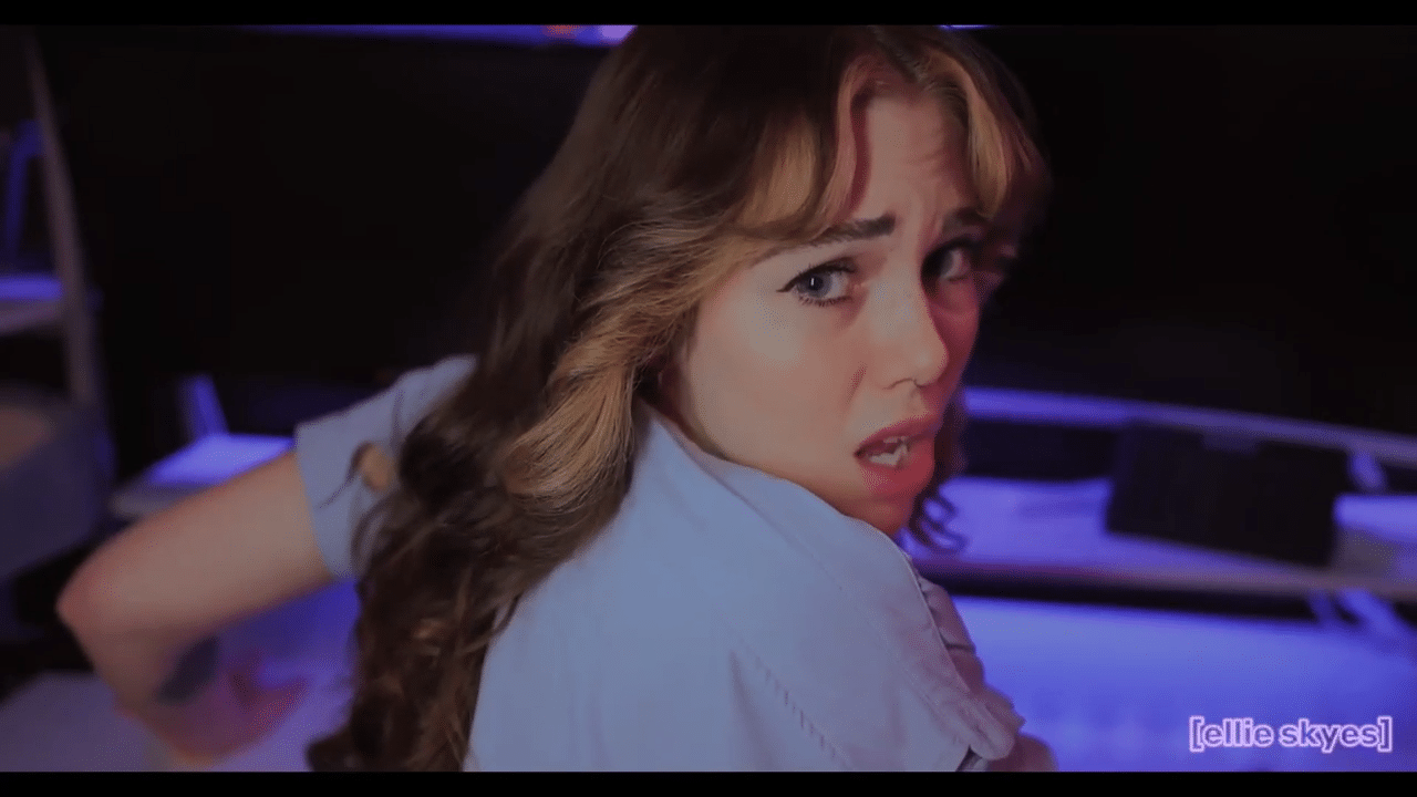 Ellie Skyes – Step-Bro’s Risky Load – Back to School